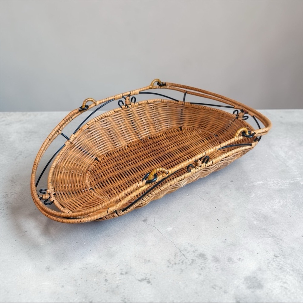 Princess House Wicker Basket 18 1/2” x 10” - Picture 6 of 6